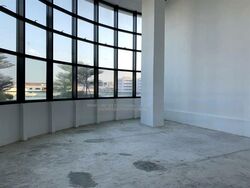 Oxley Bizhub (D14), Factory #453166691